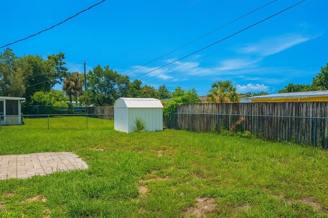 Building Photo - 735 Scotty Dr