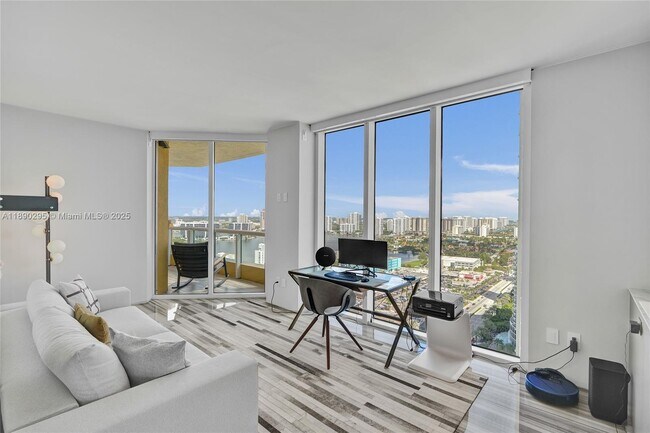 Building Photo - 17875 Collins Ave