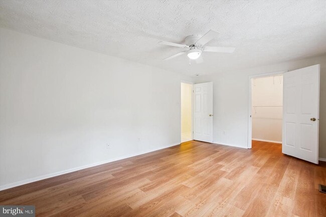 Building Photo - 10641 John Ayres Dr