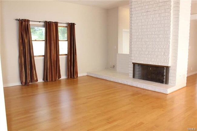 Building Photo - 2 Leatherwood Way