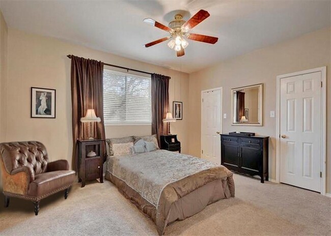 Building Photo - 7601 Shadowridge Run
