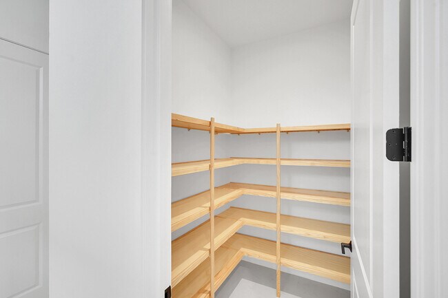 Building Photo - 9520 St Germain Dr