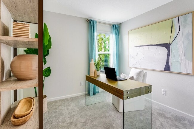 Building Photo - 567 Holly Lks Dr