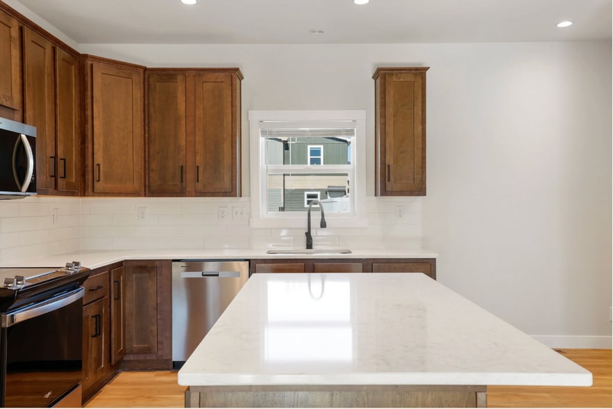 Building Photo - 3130 W Laux Dr