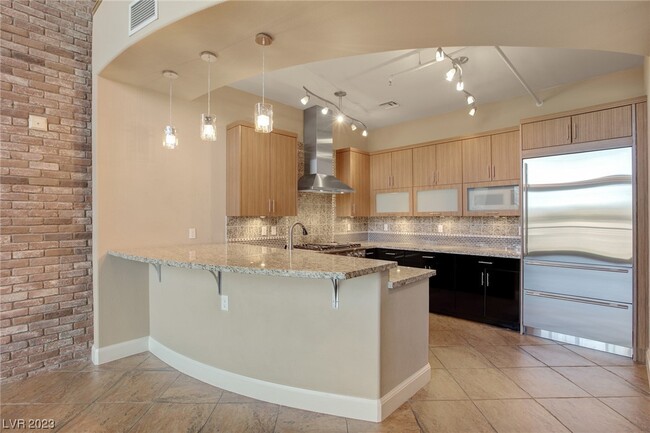 Building Photo - 11441 Allerton Park Dr