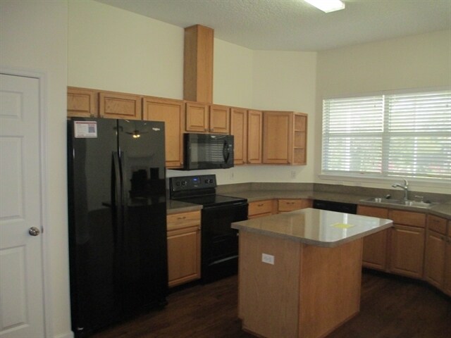 Building Photo - 5308 Whitecastle Ct