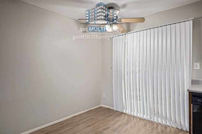 Building Photo - 1111 E Butler Dr