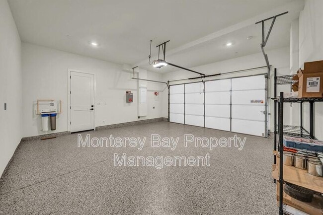 Building Photo - 2408 Schooner Ave