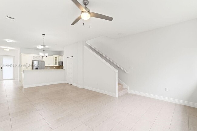 Building Photo - 1110 NE 1st Ave.