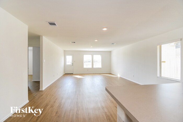 Building Photo - 508 Maple Bnd Ln