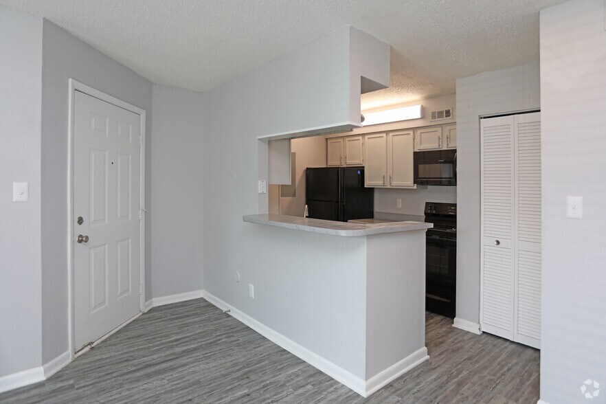 Chatham Wood Apartments 856 Lakecrest Ave High Point NC 27265