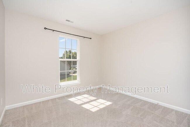 Building Photo - 815 Haymarket Pl