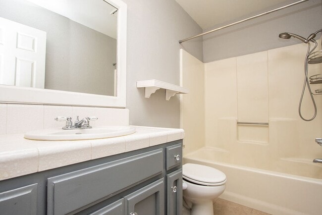 Building Photo - Price Reduction Alert!!! Beautiful 3 Bedro...