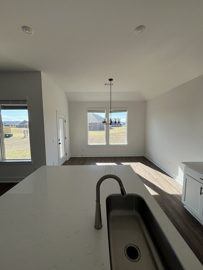 Building Photo - 495 W Gosling Isle