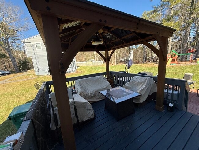 Building Photo - 1338 East St