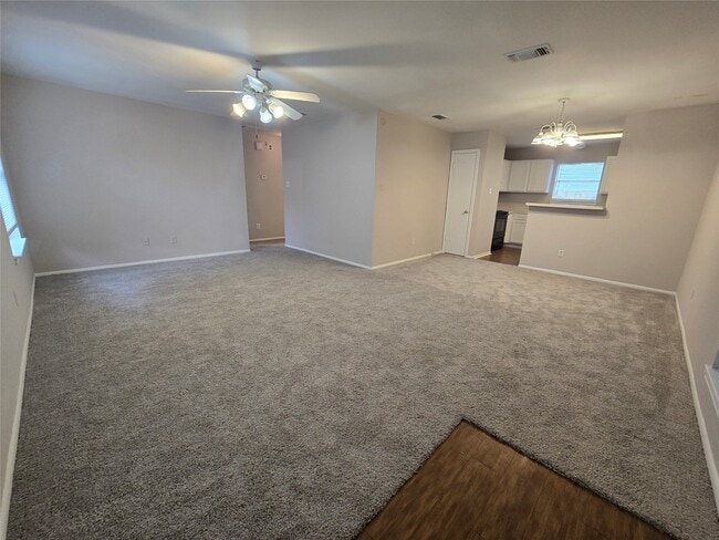 Building Photo - 16022 Old River Rd