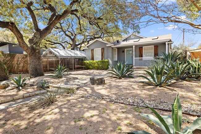 Building Photo - 1318 Bonham Terrace