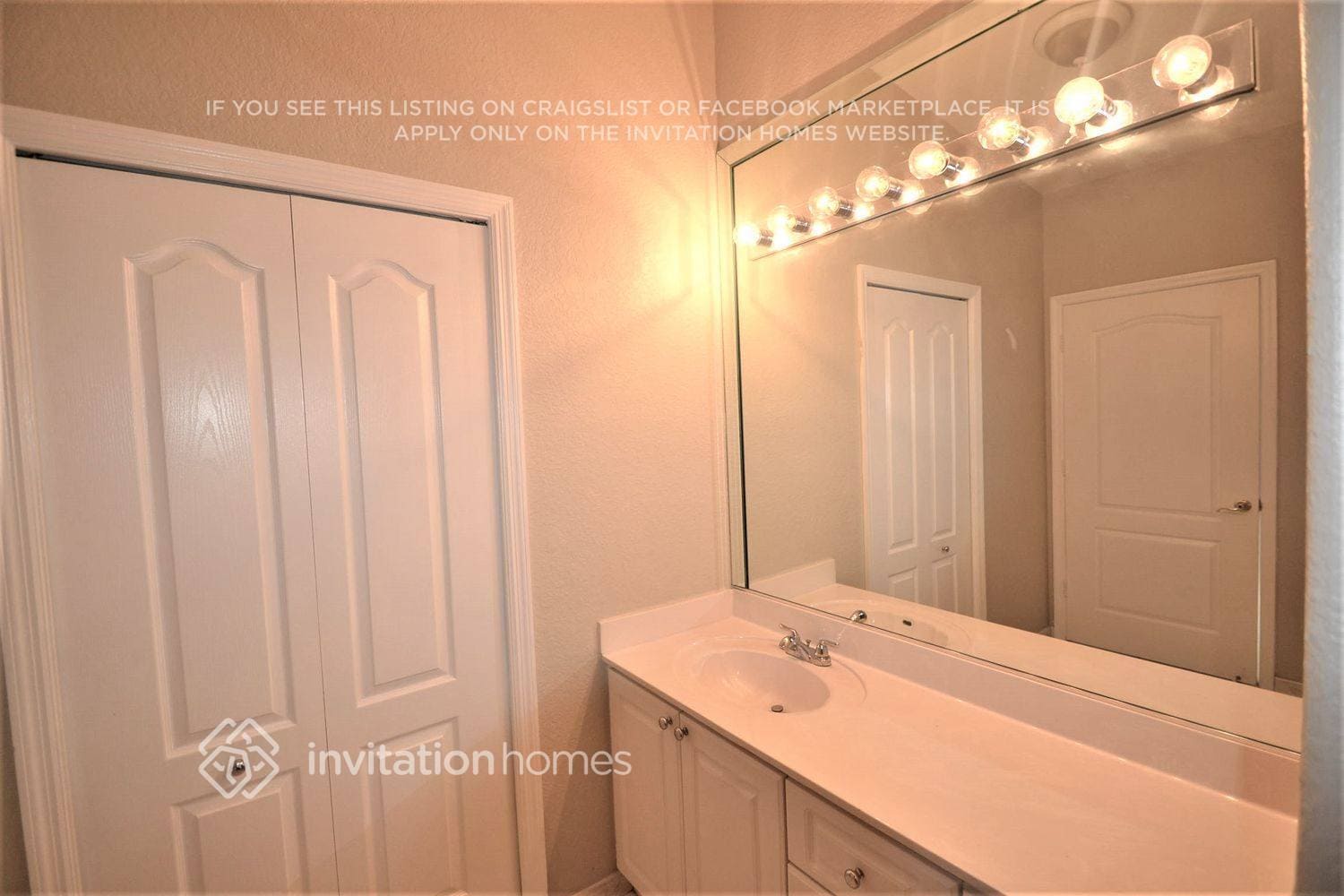 Building Photo - 14411 NW 88th Pl