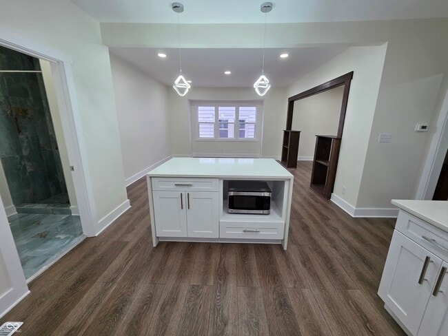 Building Photo - 1153 Dawson St