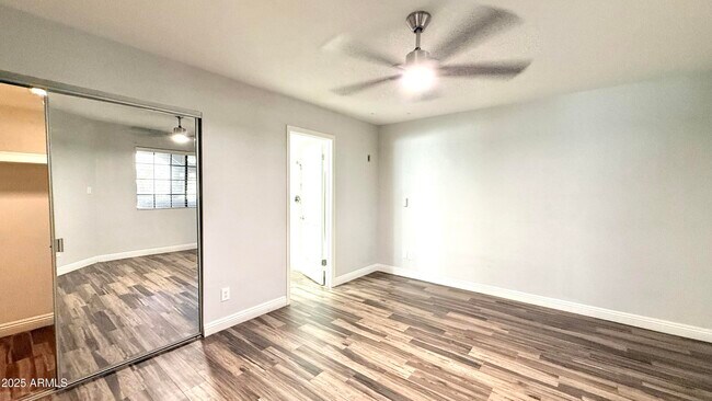 Building Photo - 1211 N Miller Rd