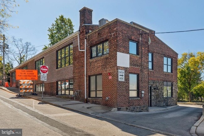 Building Photo - 36 N Narberth Ave