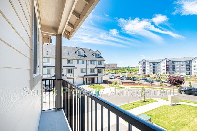 Building Photo - 17071 SW Friendly Ln