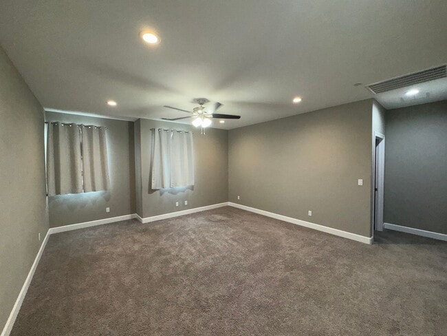 Building Photo - A Great House to Call Home!