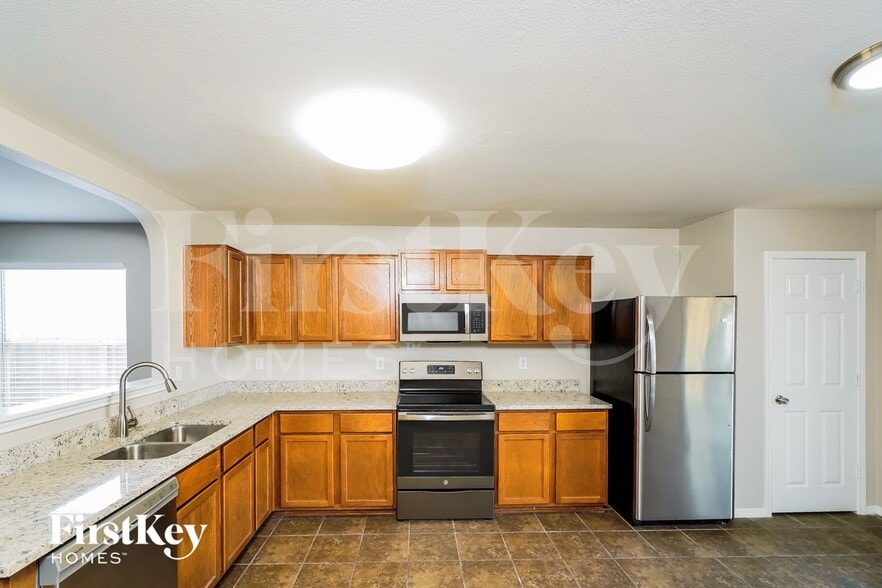 Building Photo - 9538 Shetland Ct