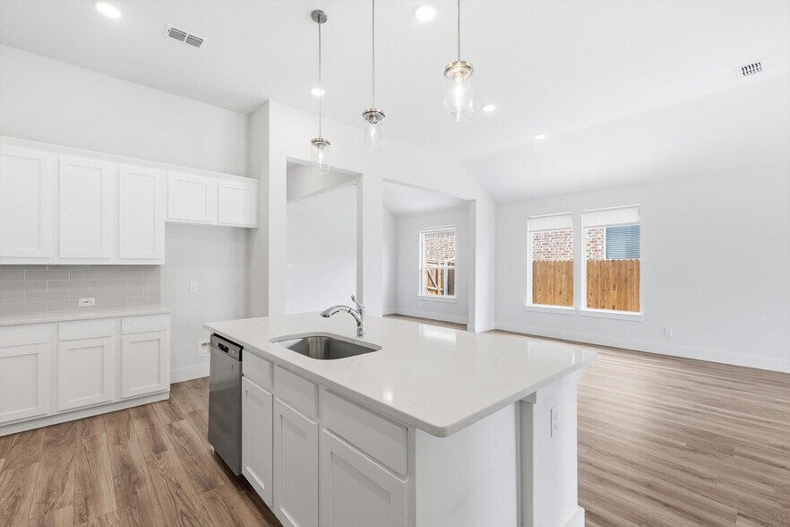 Building Photo - 1861 Arbor Dr