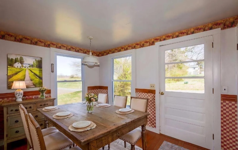 Building Photo - 23217 Village Rd