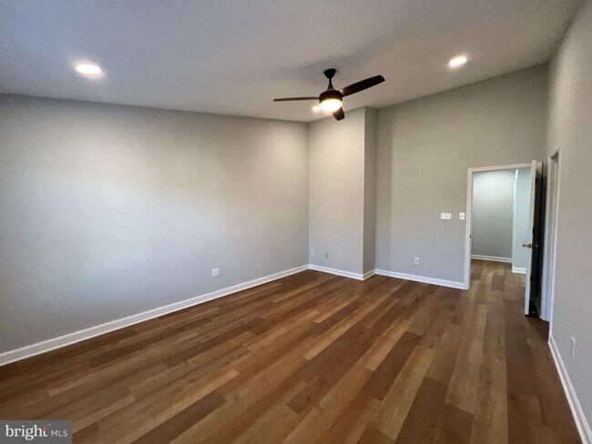 Building Photo - 4131 Bancroft Ln