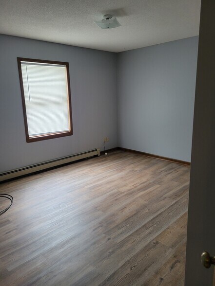 Building Photo - 1273 Kloap Rd