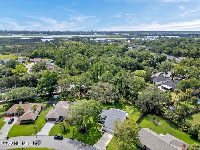 Building Photo - 14352 Crystal Cove Dr S