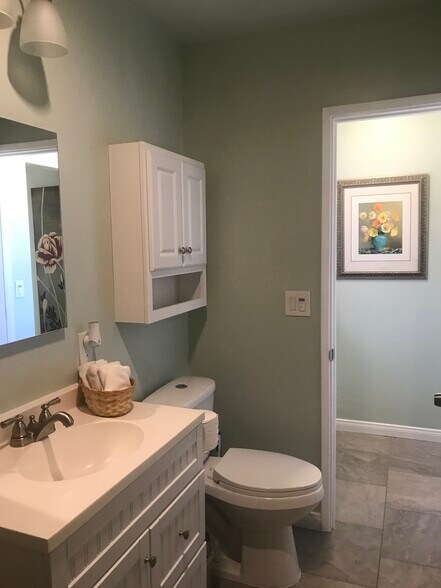 Building Photo - 632 Maria Ave