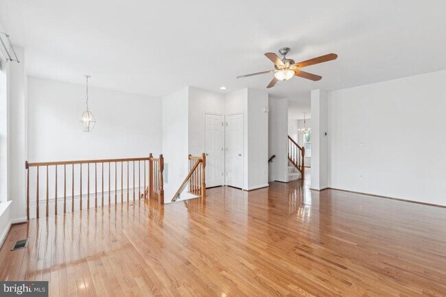 Primary Photo - 42783 Shaler St