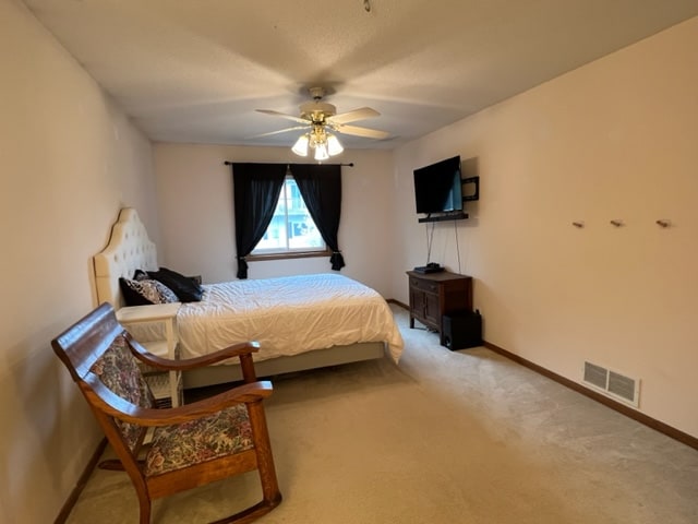 Building Photo - 2383 Grenadier Ave N
