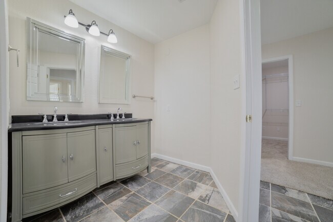 Building Photo - 398 Shady Brook Dr