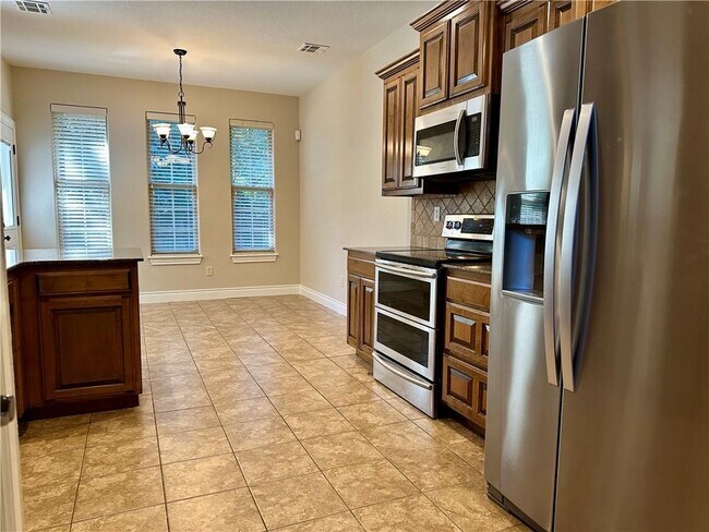 Building Photo - 4989 W Homespun Dr