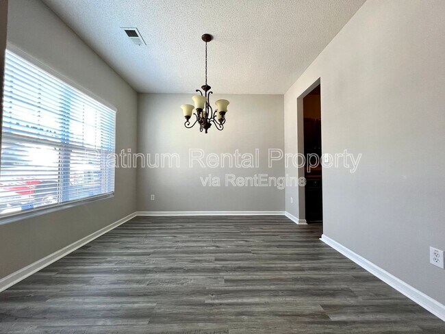 Building Photo - 5517 Sable Way