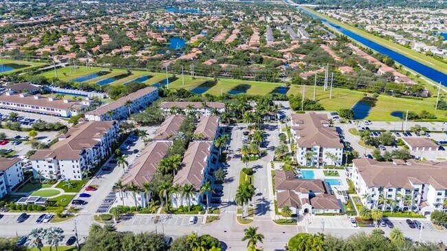 Building Photo - 5030 SW 126th Ave