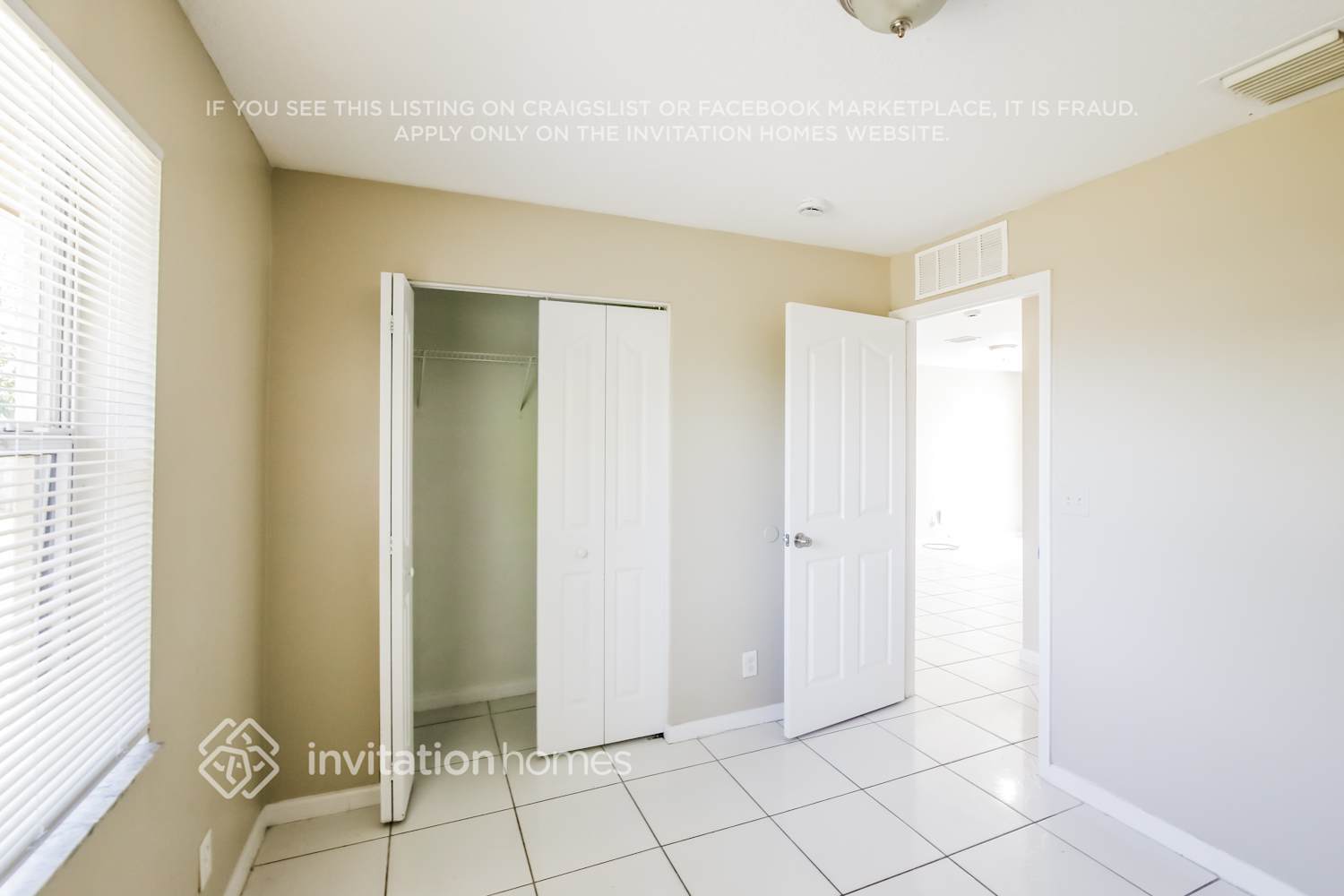 Building Photo - 1672 W Breezy Ln