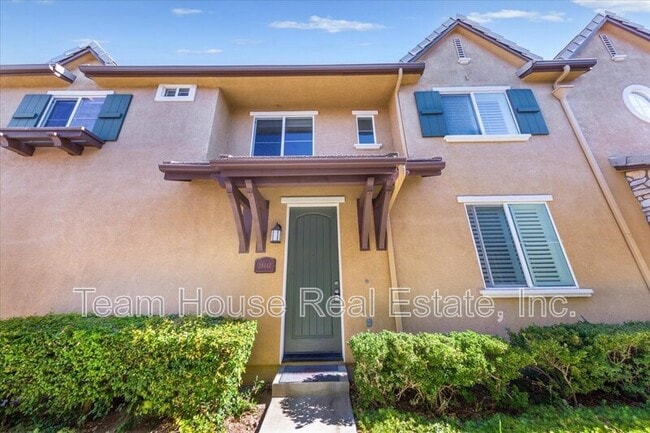 Building Photo - 28440 Mirabelle Ln