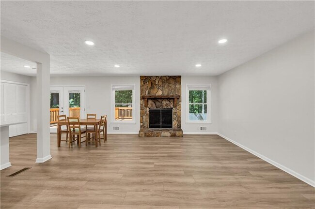 Building Photo - 5722 Port Dr
