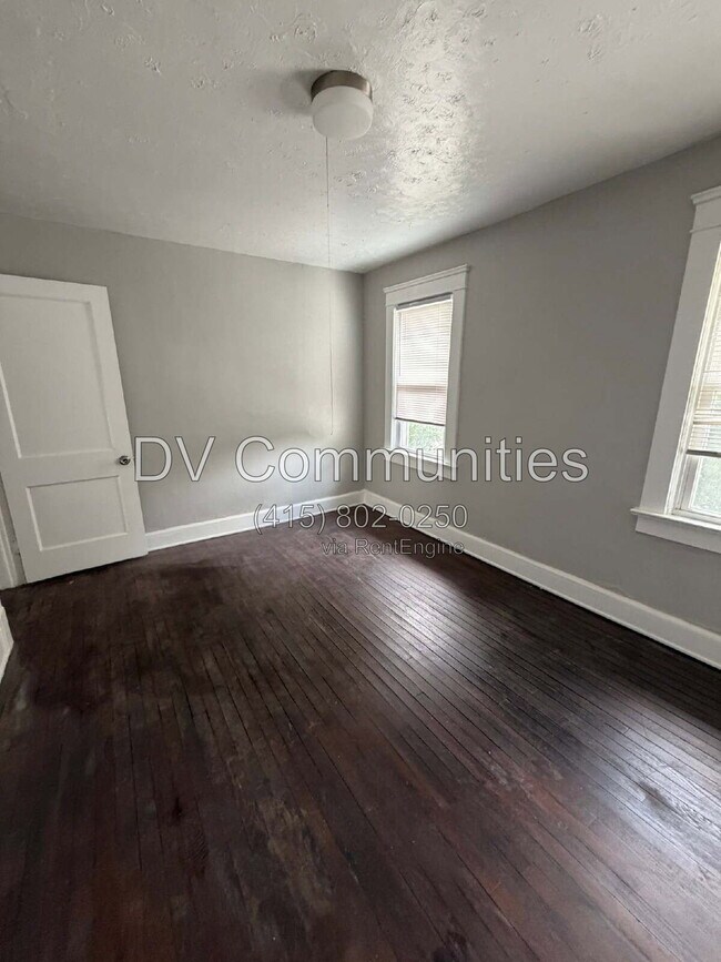 Building Photo - 3348 W 100th St