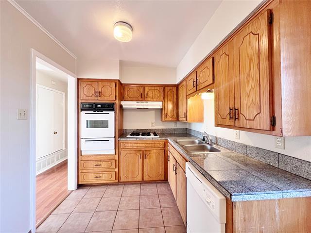 Building Photo - 110 Campbell St