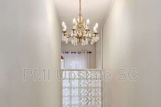 Building Photo - 98 Topsail Ct