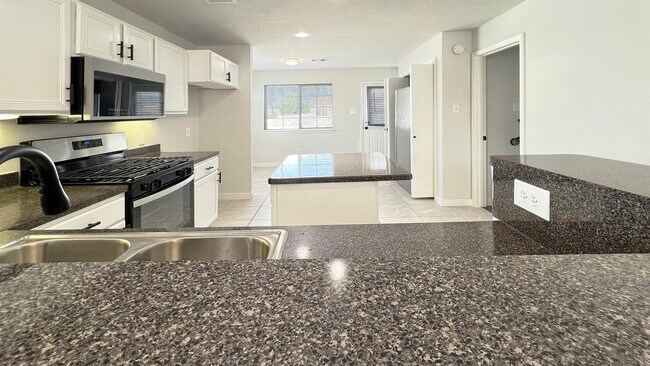 Building Photo - 20917 Patriot Park Ln