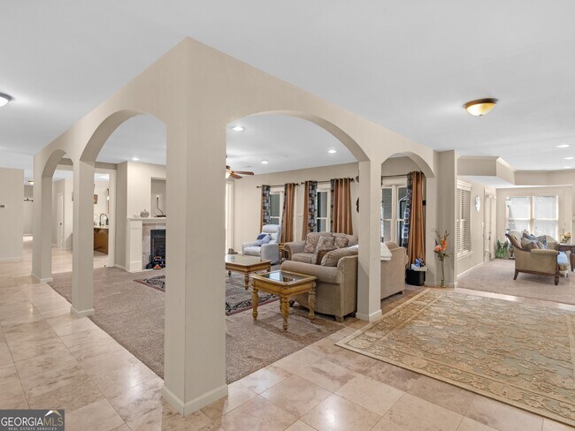 Building Photo - 1695 Whitley Rd