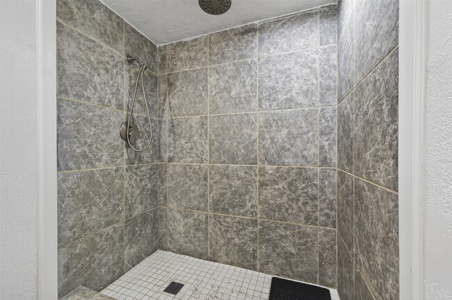 Building Photo - 6102 Crakston St