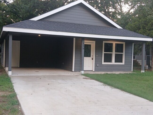 Building Photo - 159 Waurika